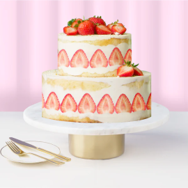 Grandiose Strawberry Shortcake by Bizu