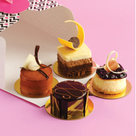 Cake Surprise Box of 4 by Bizu